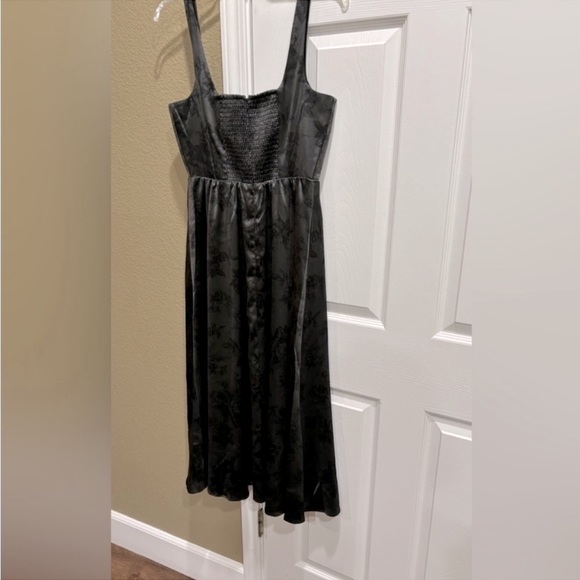WAYF Corset Dress
Black and charcoal gray size S - Picture 5 of 14